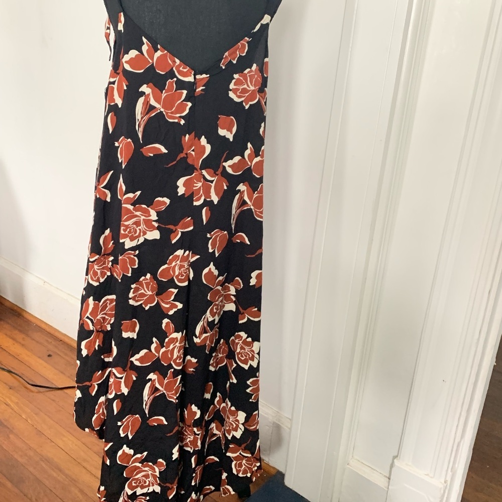 NWT Vince Camuto Black and Red Floral Asymmetrical Dress